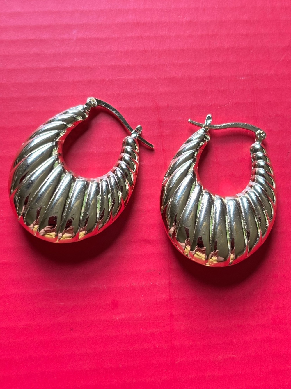 Large Puffy Shrimp Hoop Earrings - 18k over Brass 🌺